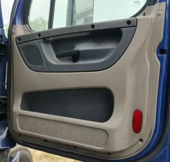 Freightliner Cascadia 132 Interior Part