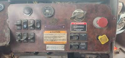 Freightliner Century Class 112 Interior Part for a 2000 Freightliner CENTURY CLASS 12