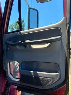 Freightliner Columbia 120 Interior Part