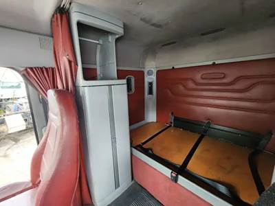 Freightliner Columbia 120 Interior Part