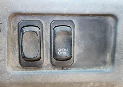 2018 Freightliner Columbia 120 Glider Miscellaneous Dash Switches