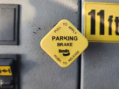 Used 2004 Freightliner FL80 Miscellaneous Dash Switches, Parking Brake Control