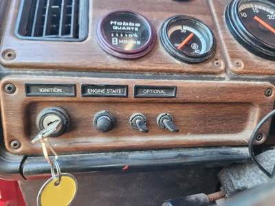 Freightliner FLD112SD Interior Part