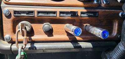 Freightliner FLD120SD Interior Part for a 2008 Freightliner FLD120SD Glider