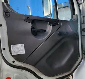 Freightliner M2 106 Interior Part