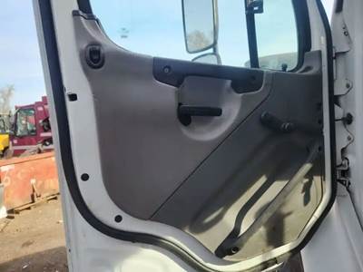 Freightliner M2 106 Interior Part