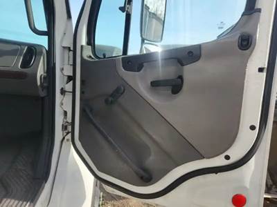Freightliner M2 106 Interior Part