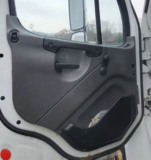 Freightliner M2 106 Interior Part