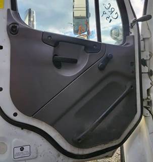 Freightliner M2 106 Interior Part