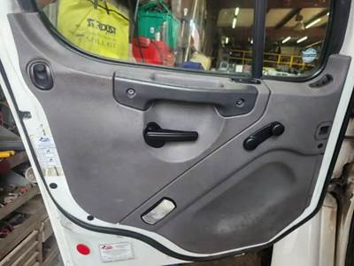 Freightliner M2 106 Interior Part