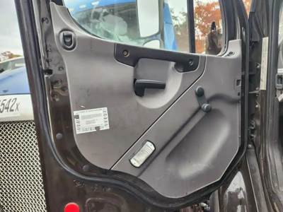 Freightliner M2 106 Interior Part