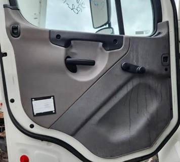 Freightliner M2 106 Interior Part