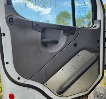 Freightliner M2 106 Interior Part