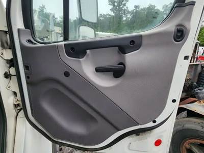 Freightliner M2 106 Interior Part