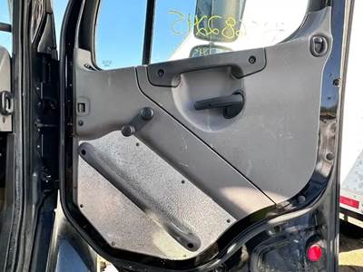 Freightliner M2 106 Interior Part