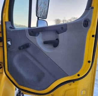 Freightliner M2 106 Interior Part