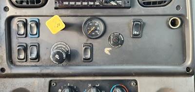Used 2020 Freightliner M2 106 Miscellaneous Dash Switches and Air Pressure Gauges