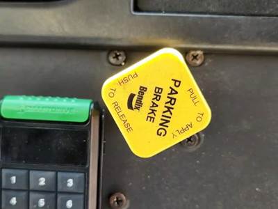 Used 2005 Freightliner M2 106 Miscellaneous Dash Switches, Parking Brake Control