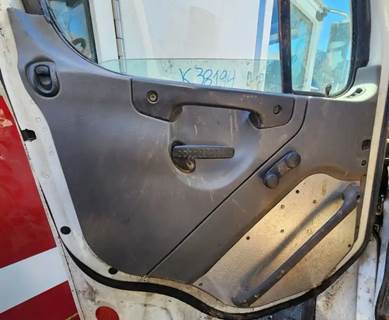 Freightliner M2 112 Interior Part for a 2007 Freightliner M2 112 Medium Duty