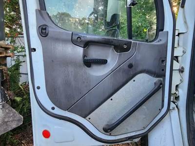 Freightliner M2 112 Interior Part for a 2005 Freightliner M2 112 Medium Duty