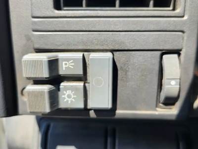 Used 1999 GMC C6500 Miscellaneous Dash Switches
