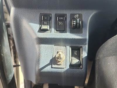 Used 2007 Hino 268 Miscellaneous Dash Switches – Cruise, Dimmer, Heated Mirrors