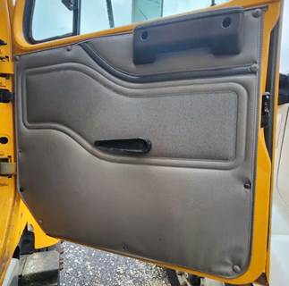 International 2574 Interior Part