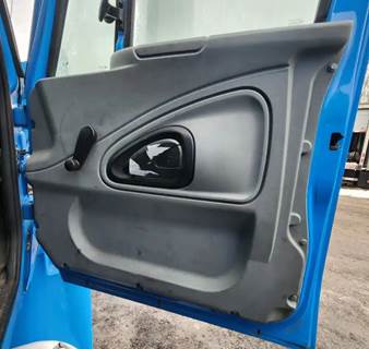 International 4300 Interior Part