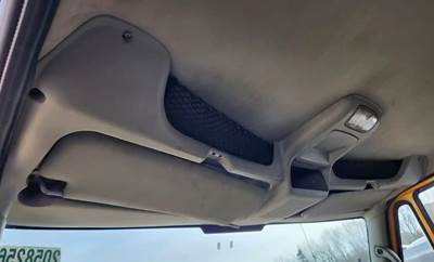 International 4400 Interior Part