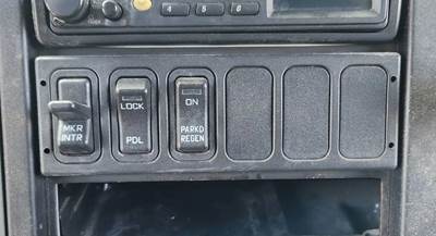 Used 2009 International 4400 Miscellaneous Dash Switches