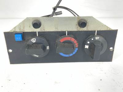 1999 International 4700 Climate Control, Part # 3,159,722