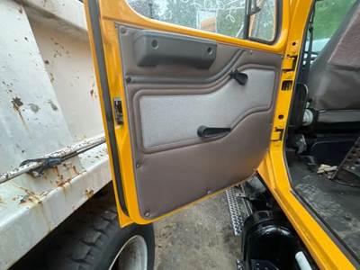 International 4700 Interior Part
