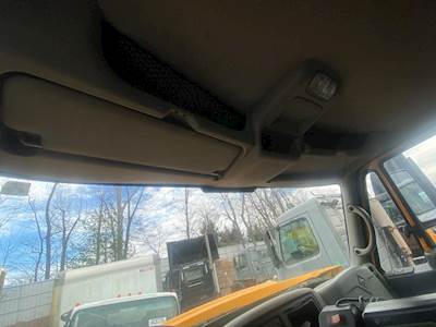 International 7400 Interior Part