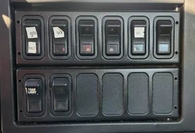 International 7400 Interior Part