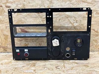 International 7400 Interior Part