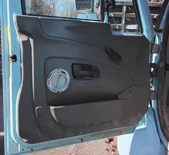International 7400 Interior Part