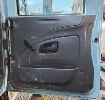 International 7400 Interior Part