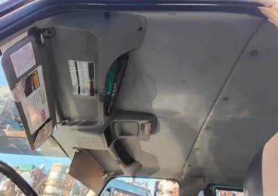 International 7400 Interior Part