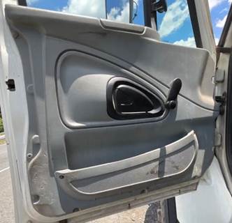 International 7500 Interior Part