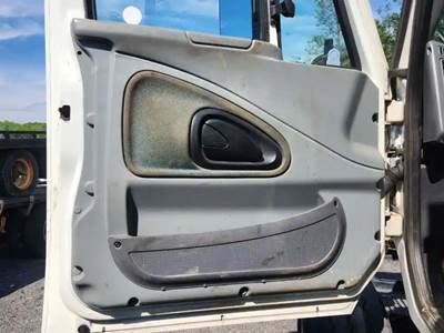 Used 2007 International 7500 Left Grey Power Interior Door Panel