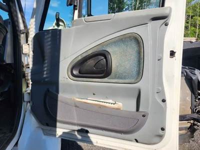Used 2007 International 7500 Right Grey Power Interior Door Panel