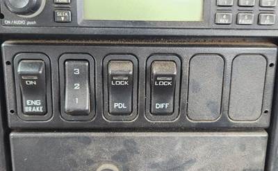 Used 2007 International 7500 Miscellaneous Dash Switches