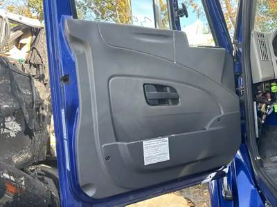 International 8600 Interior Part