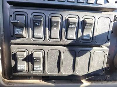 International 8600 Interior Part