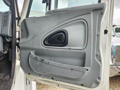 Used 2007 International 8600 Right Grey Power Interior Door Panel