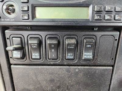 Used 2009 International 8600 Miscellaneous Dash Switches