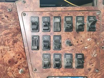 International 9200 Interior Part