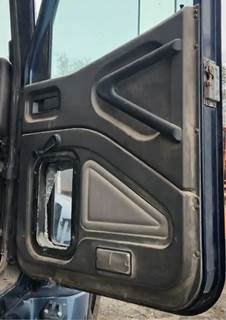 International 9200i Interior Part