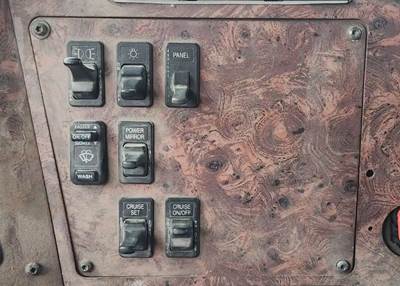 International 9200i Interior Part