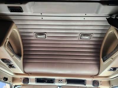 International 9400 Interior Part